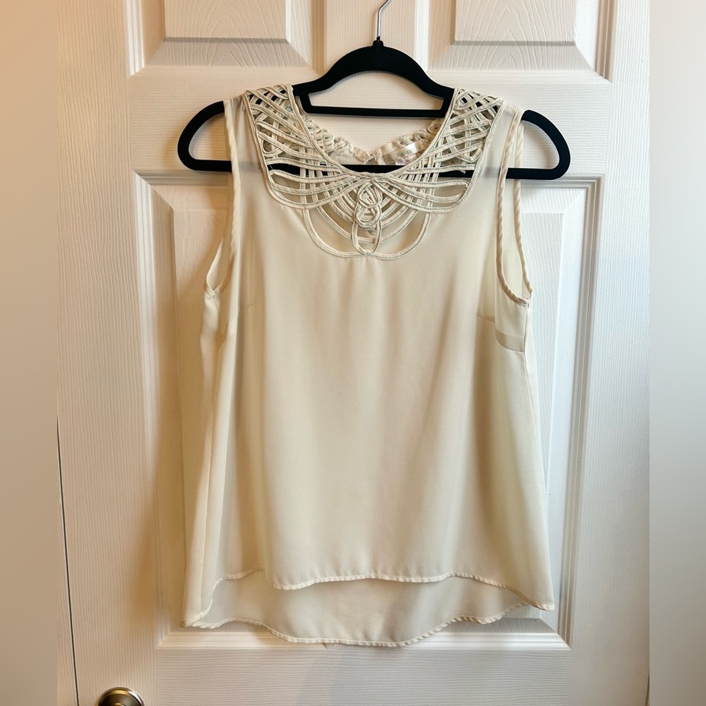 Intricate sheer cream top - Esley - size M